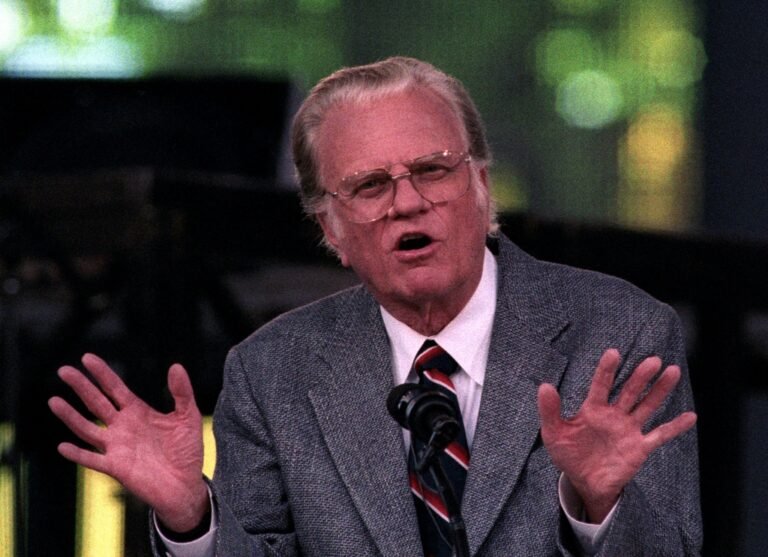 Billy Graham pregando
